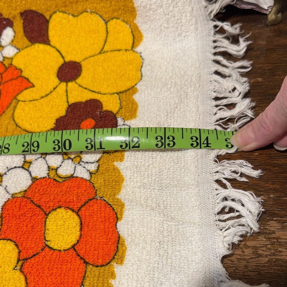 Retro Floral Bath and HandTowel - White, Orange, Yellow, Brown - Picture 3 of 16